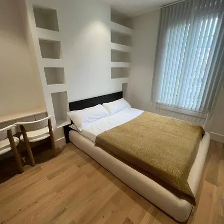 Cozy Lejlighed Courbevoie